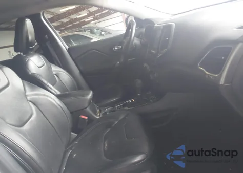 2019 Jeep Cherokee Limited 4X4 from USA, damaged, VIN 1C4PJMDXXKD198284